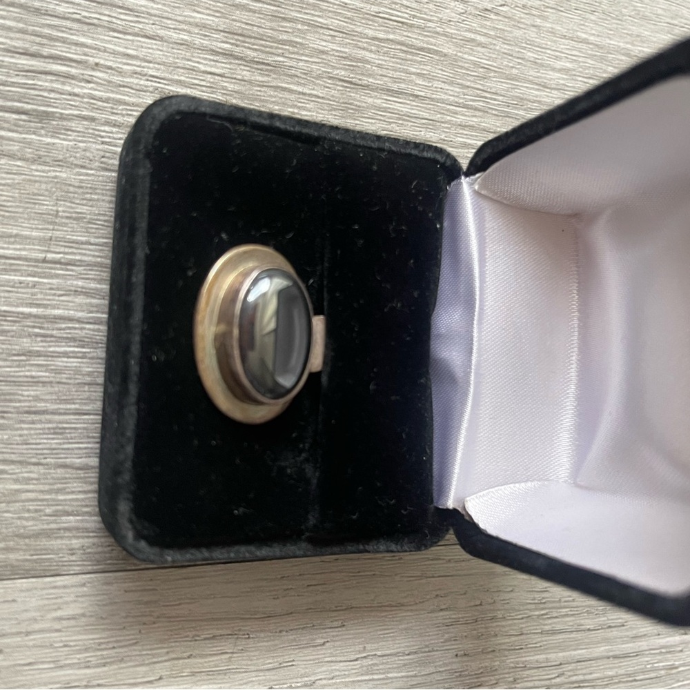 Elegant Silver and Onyx Pendant for Necklace